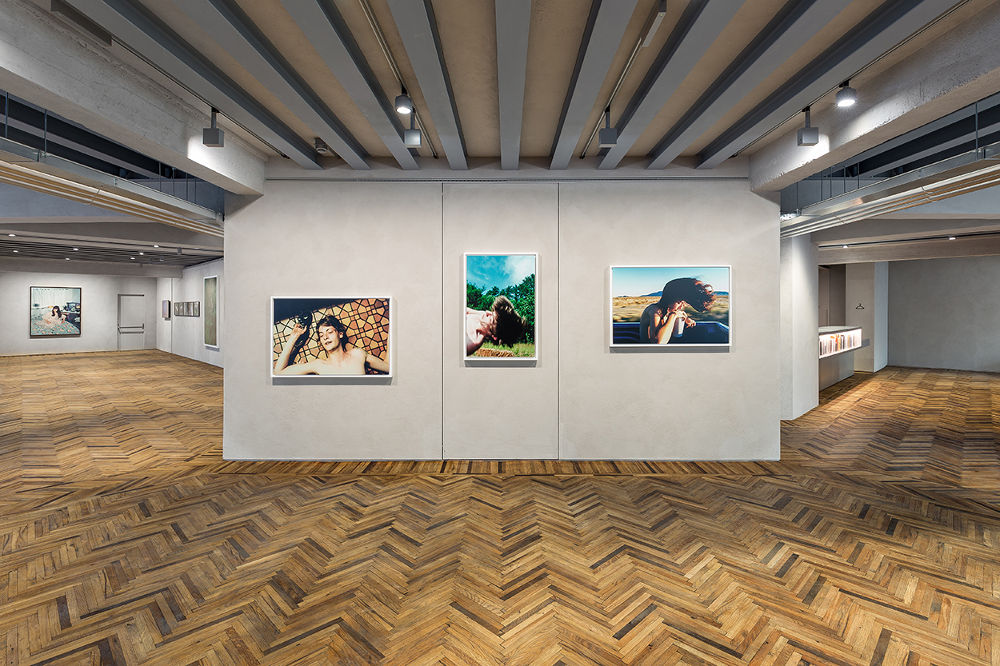 Veduta della mostra Give Me Yesterday. Foto Delfino Sisto Legnani e Marco Cappelletti. Courtesy Fondazione Prada