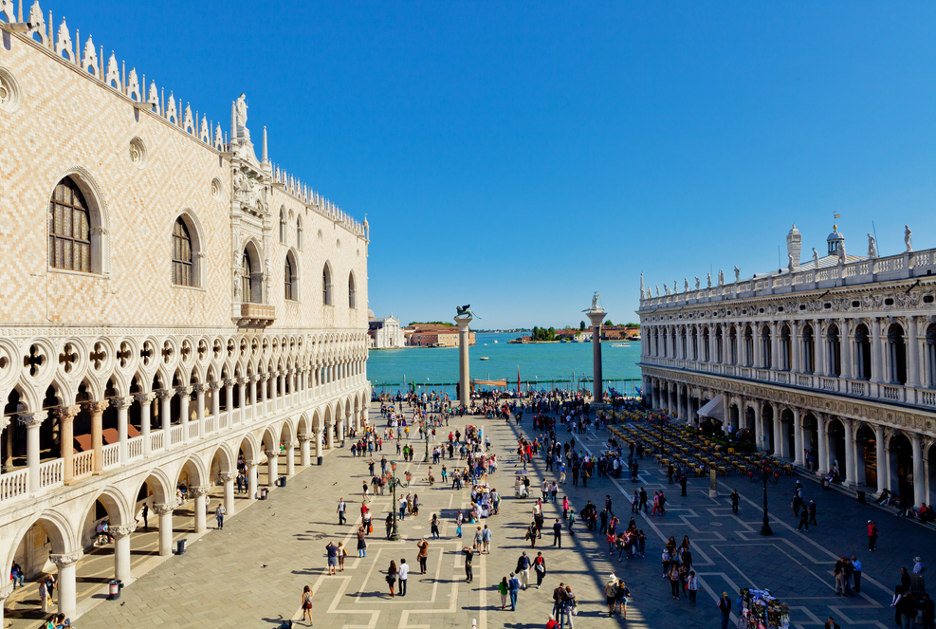 Venezia, la Piazzetta. Foto / Shutterstock.com