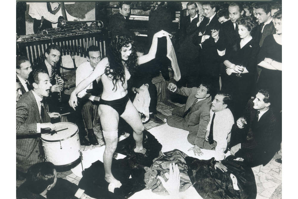 Tazio Secchiaroli, Aiché Nana Rugantino, 1958